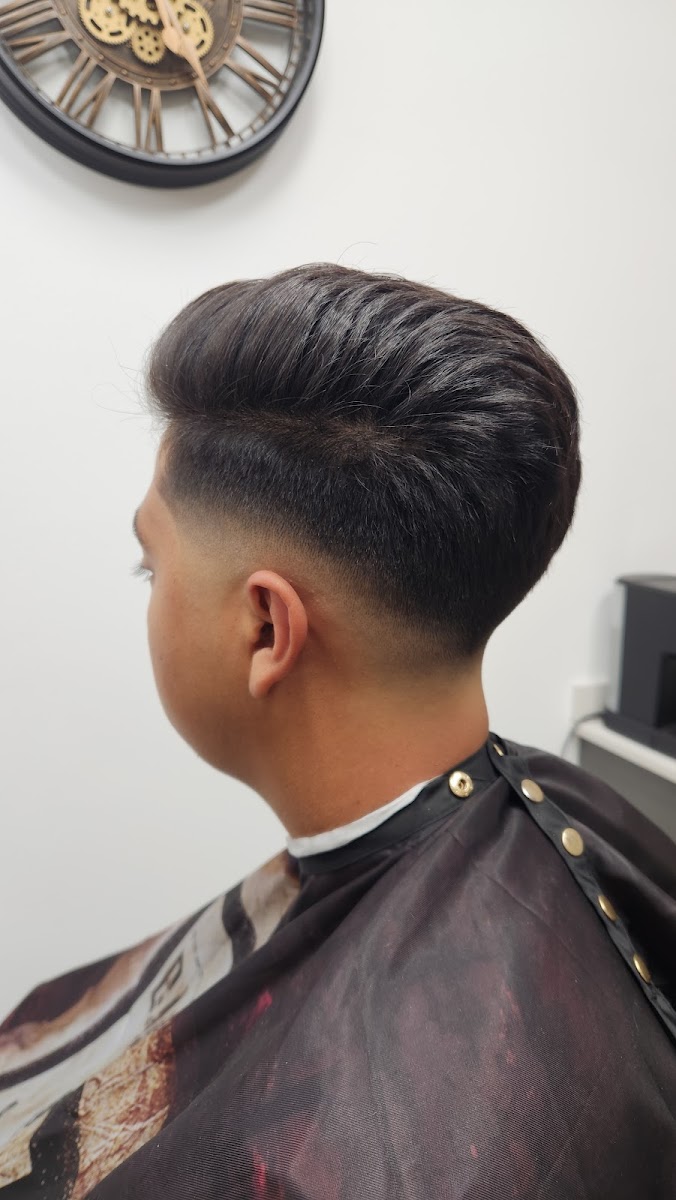 Moya Barber Shop - photo 10