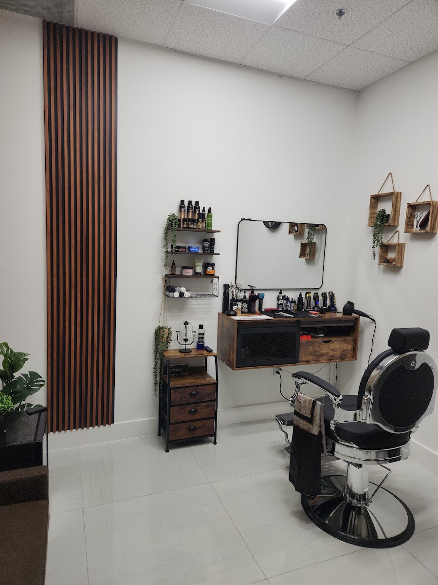 Moya Barber Shop - photo 2