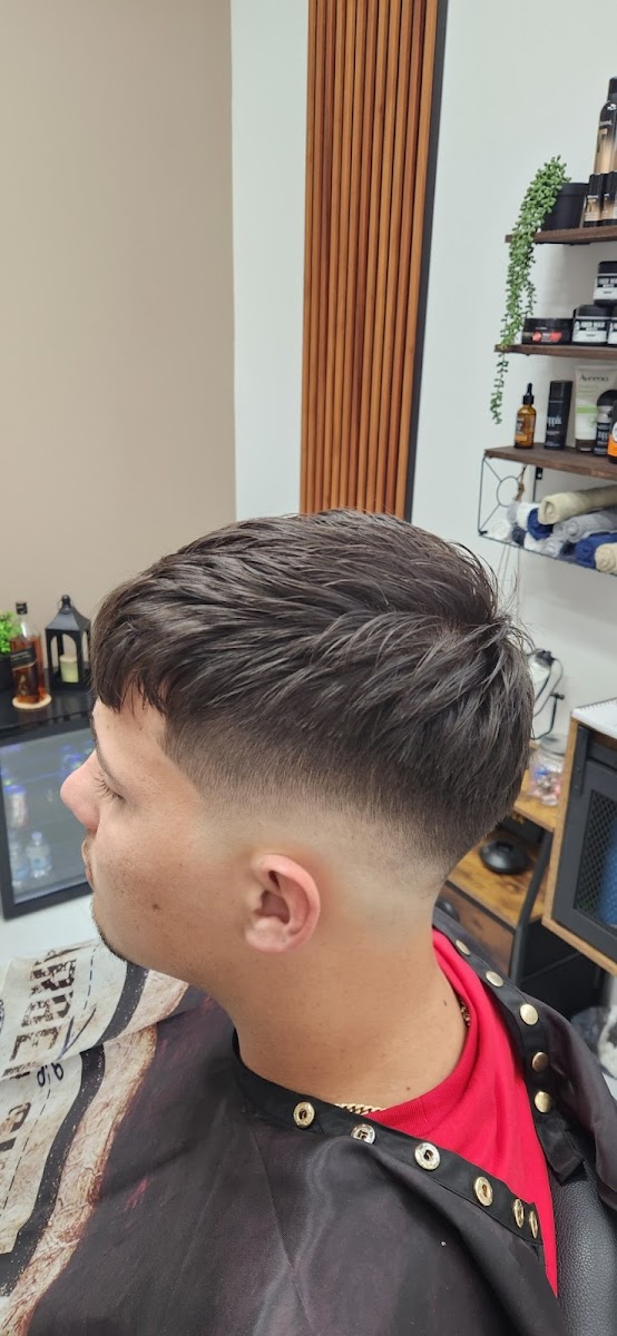 Moya Barber Shop - photo 3